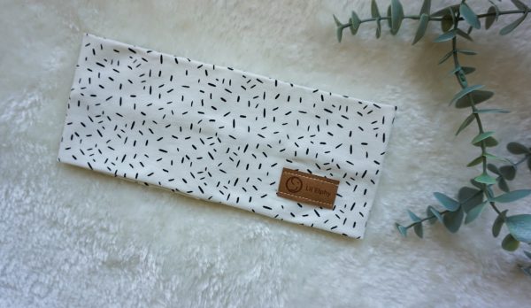 Naglavni trak – črno-bel vzorec