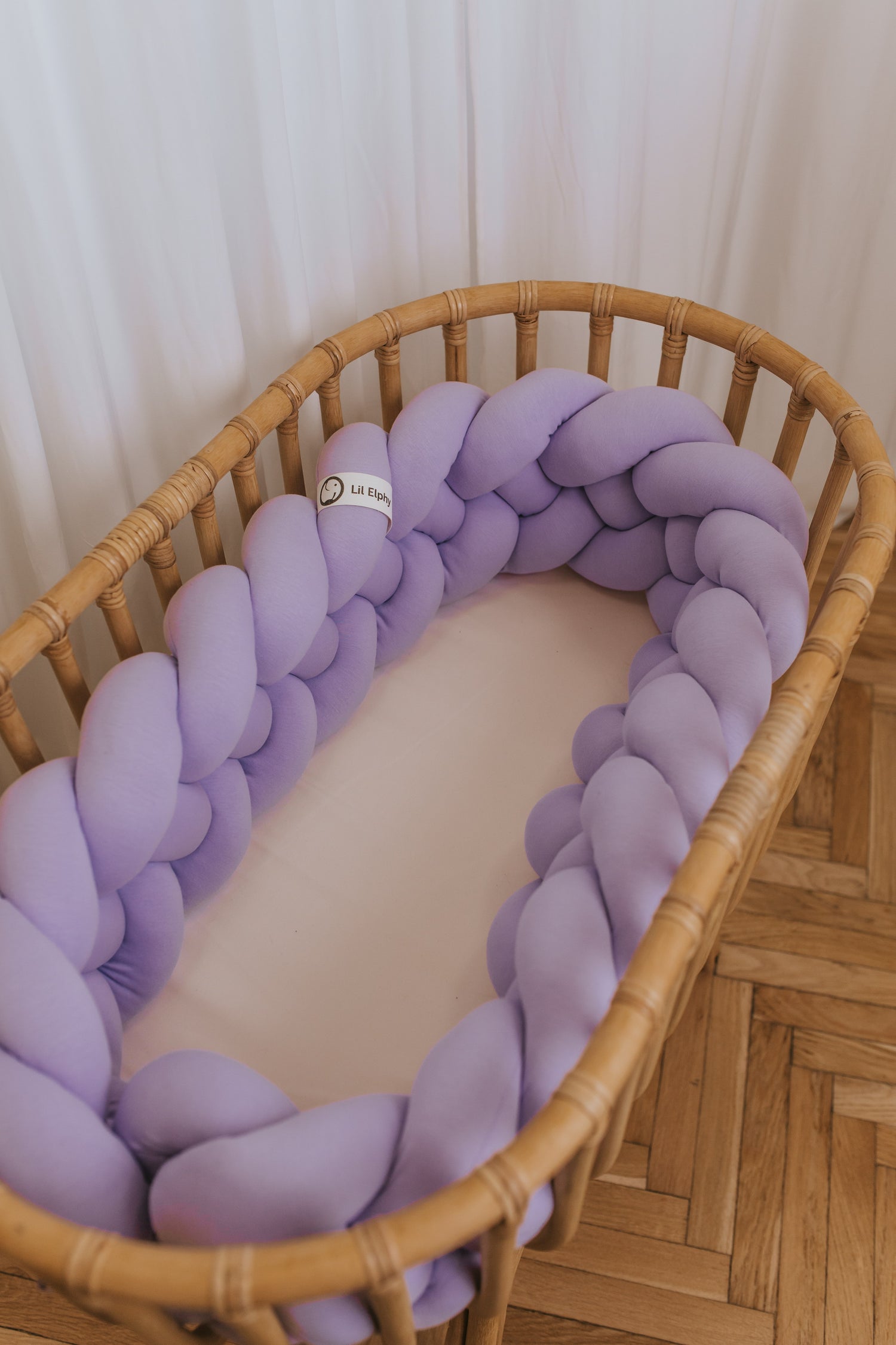 Obposteljna obroba pletenica – lila