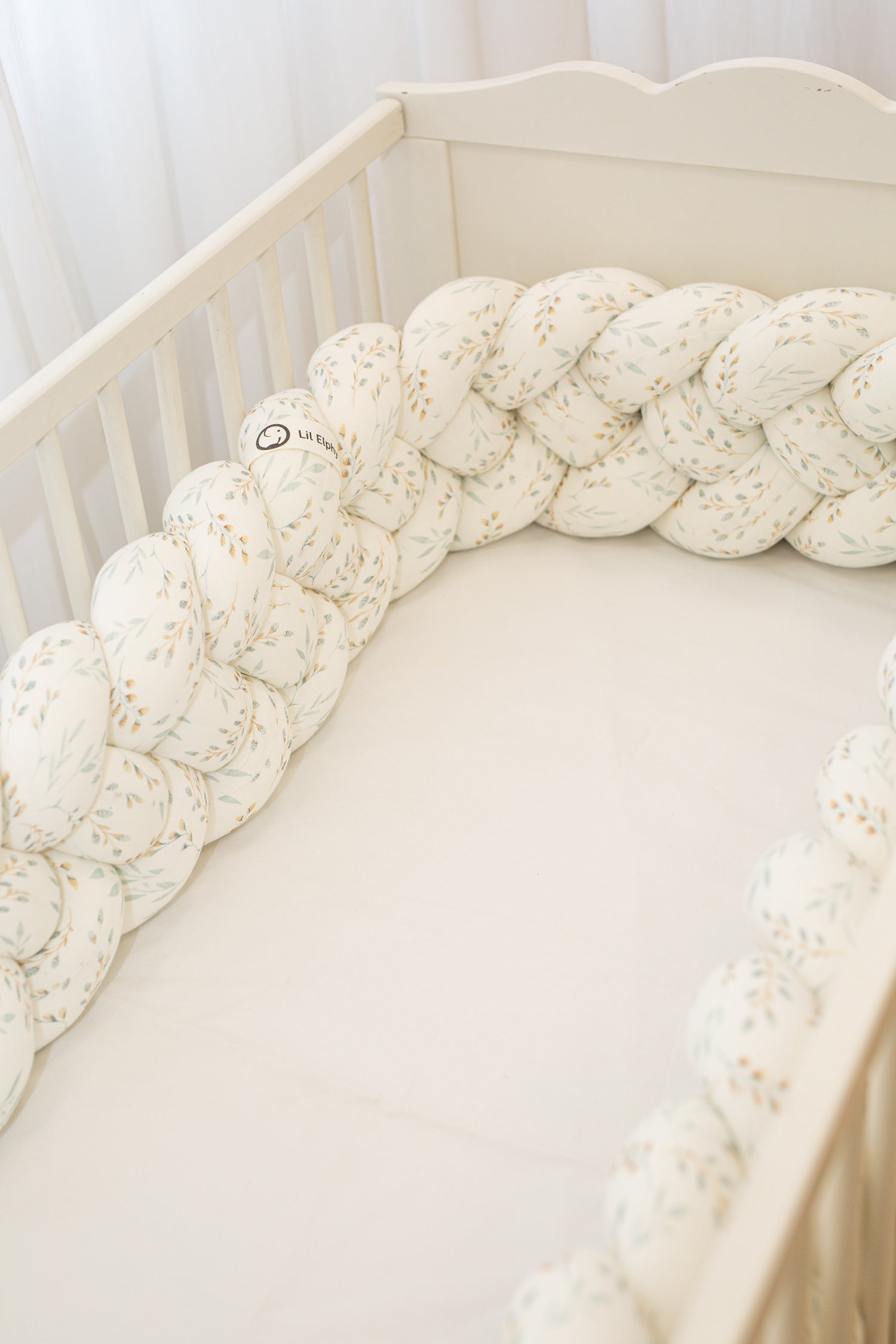 Obposteljna obroba pletenica – vzorec vejice