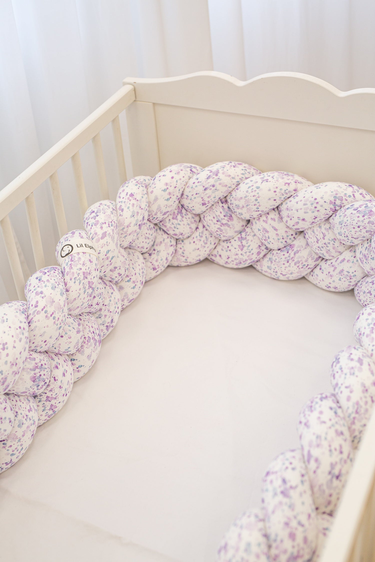 Obposteljna obroba pletenica – vzorec vijola pike