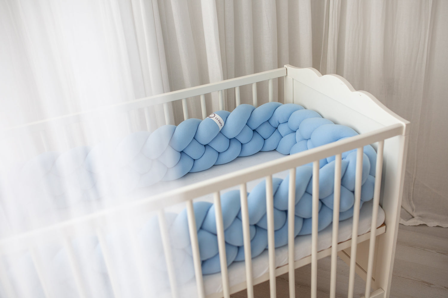 Obposteljna obroba pletenica – modra