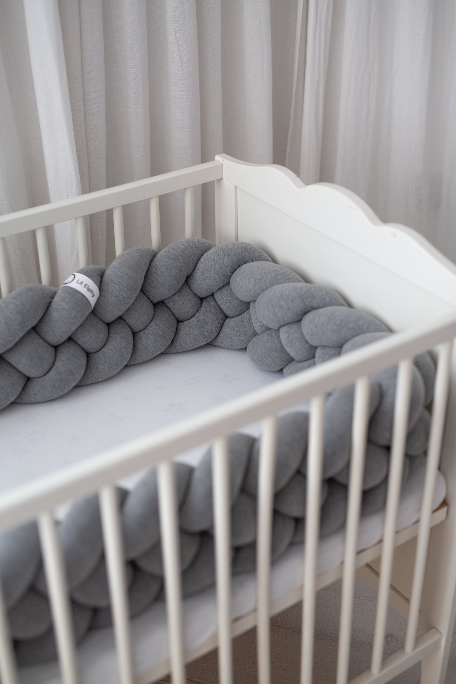 Obposteljna obroba pletenica – temno siva melanž